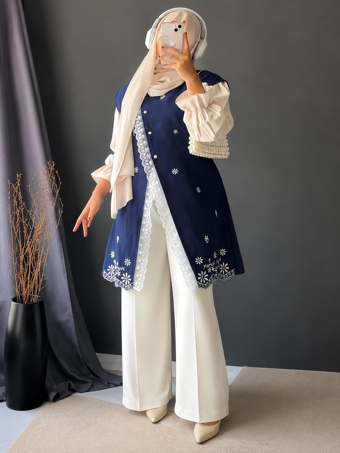Navy Bloom