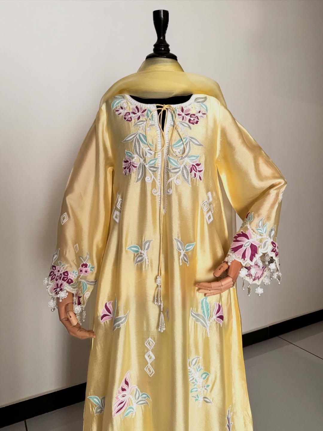 Golden Bloom Satin Elegance ✨